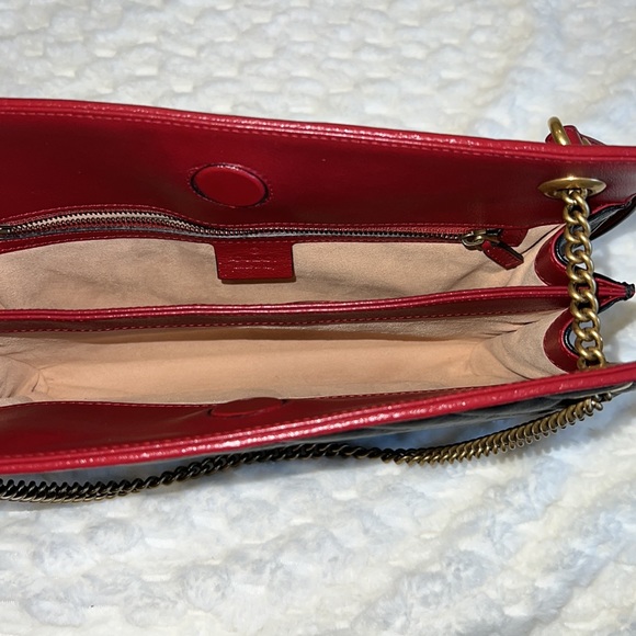 Gucci 524592 Chain Shoulder Bag-Authentic-EUC - Picture 8 of 12